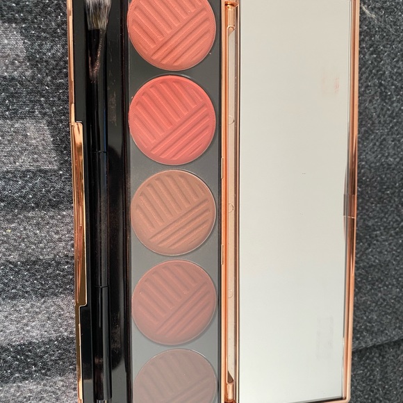 Sassy by dose - Picture 2 of 2